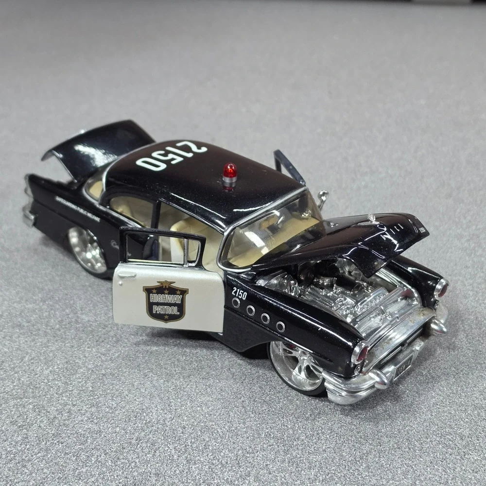 Maisto 1955 Buick Century Police Car 1/26 Black White Excellent Highway Patrol